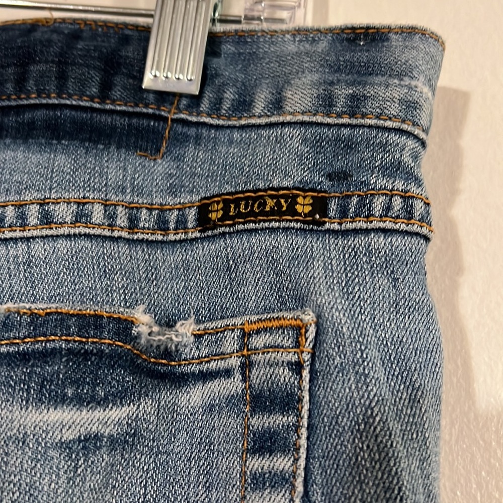 Lucky Brand well loved jeans - Picture 7 of 11